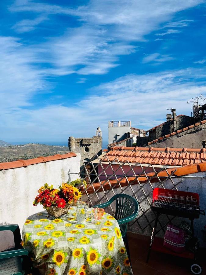 Ca' De Raffe' Appartement Lingueglietta Buitenkant foto