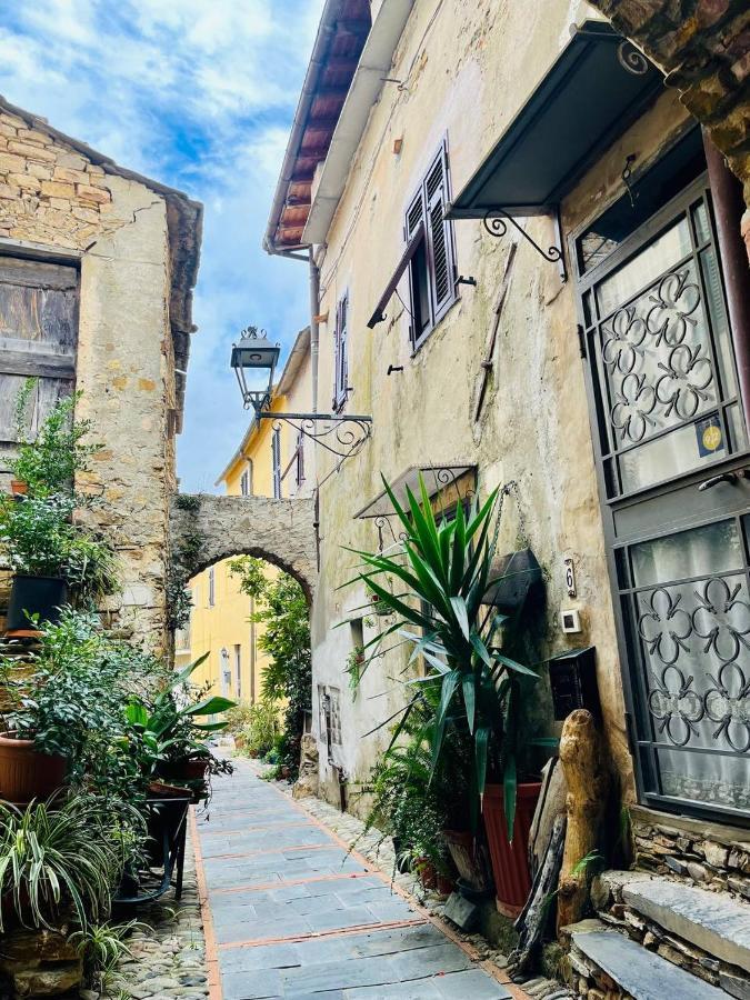 Ca' De Raffe' Appartement Lingueglietta Buitenkant foto